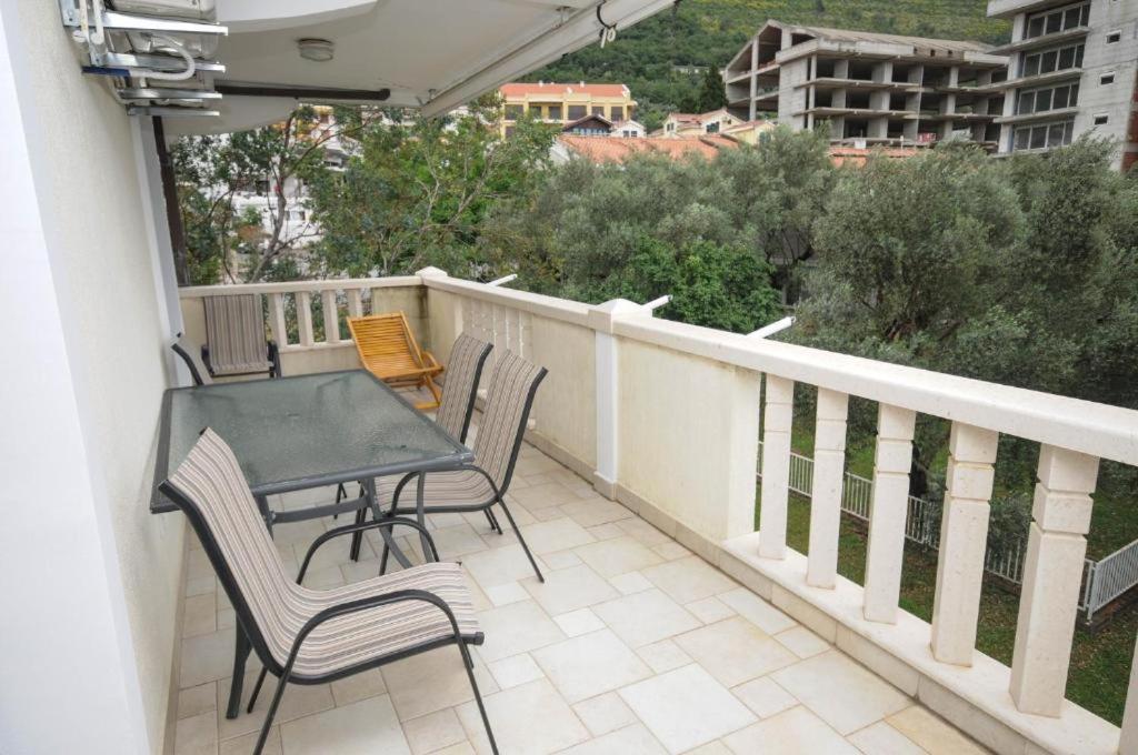 Apartment Jana Петровац Экстерьер фото
